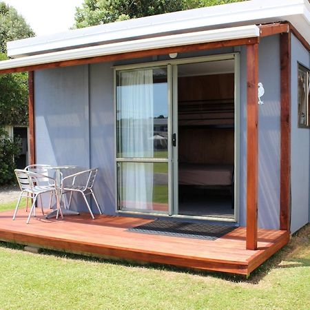 Urenui Beach Camp Exterior foto